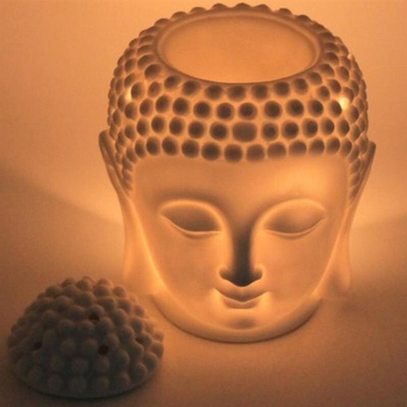 White ceramic Buddha head oil warmer - Picture 3 of 7